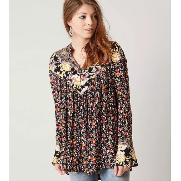 Free People Wildflower Fields Henley Top - Picture 2 of 9